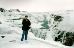 Gunvor vid Gullfors, Island - i riktigt isländskt väder