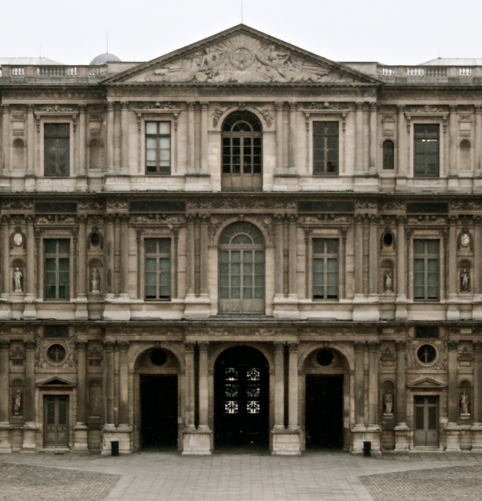 Paris Through My Lens: Cour Carrée - le Louvre
