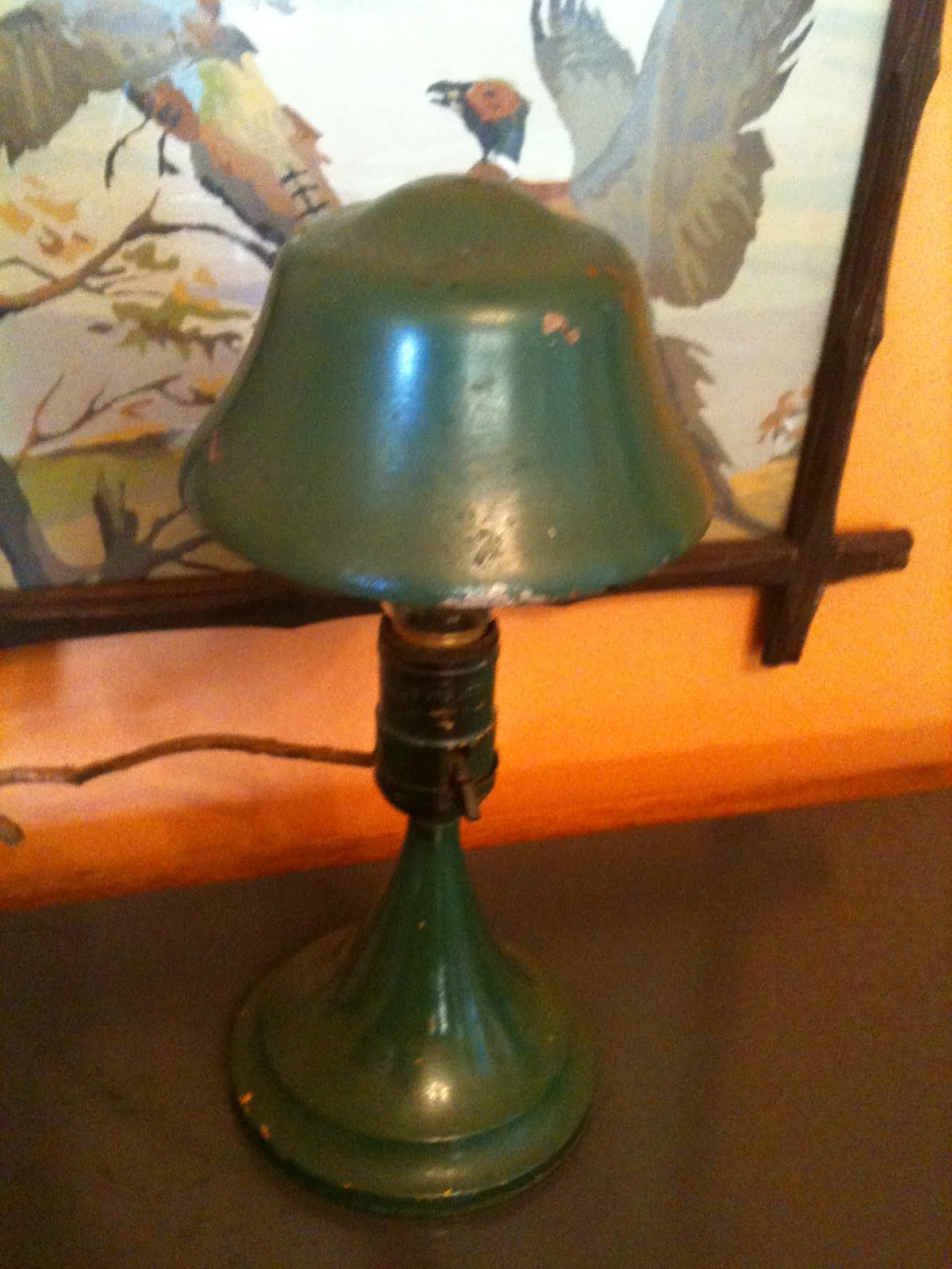 SEATTLE JUNK LOVE vintage small green metal lamp w/ swivel shade 52