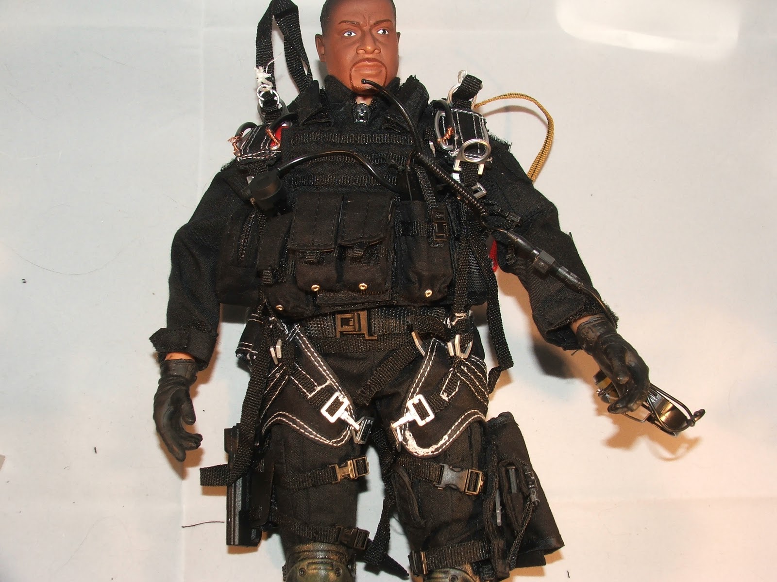Very Hot Toys HALO Paratrooper