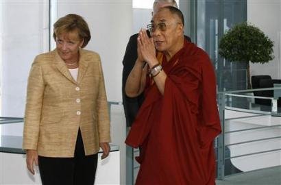 [Merkel_Dalai_Lama.bmp]