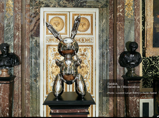 Jeff Koons Exhibits At Versailles