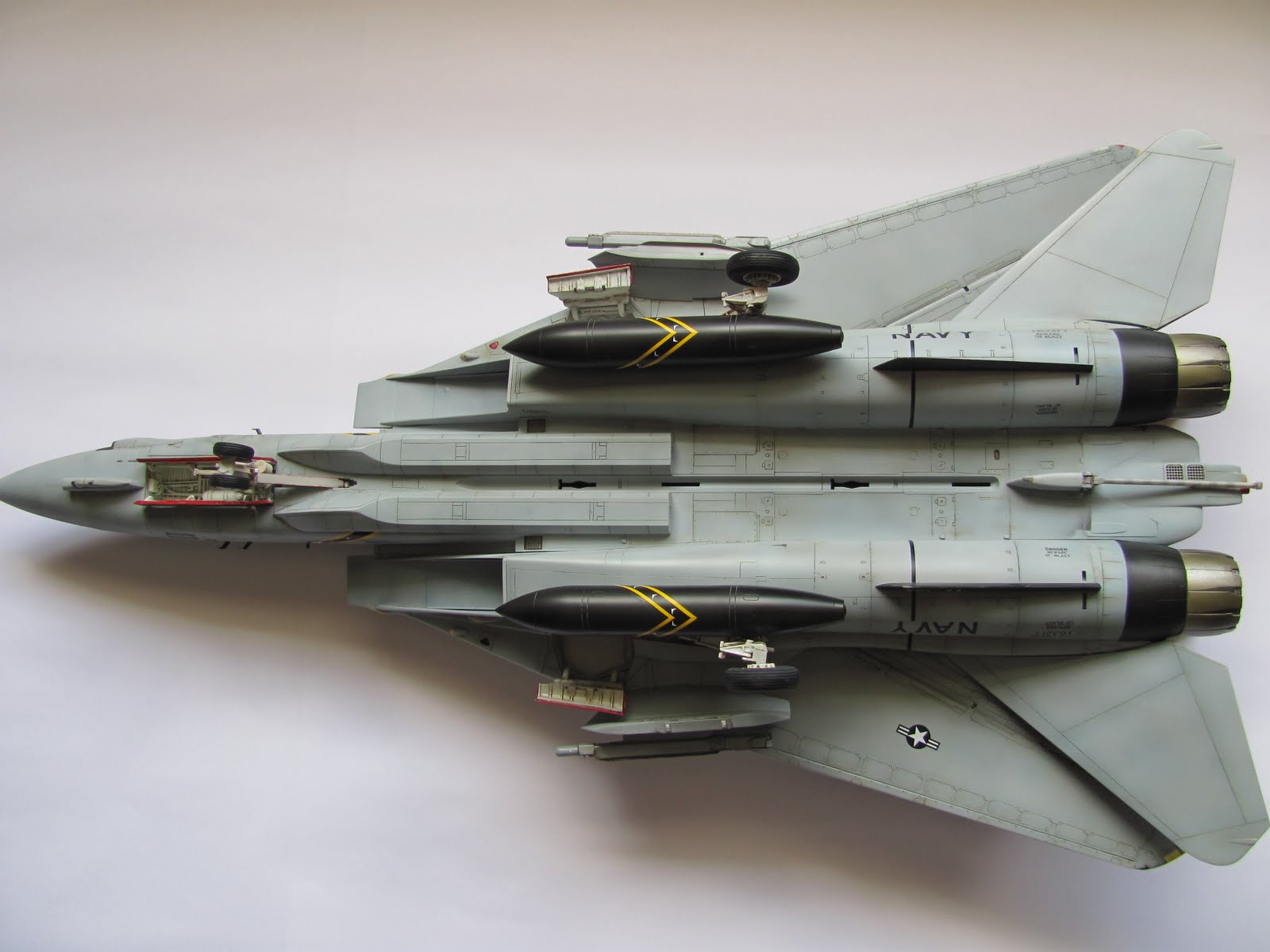 large scale f 14 model