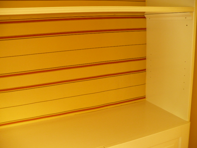 [bookcasesoctober+015.JPG]