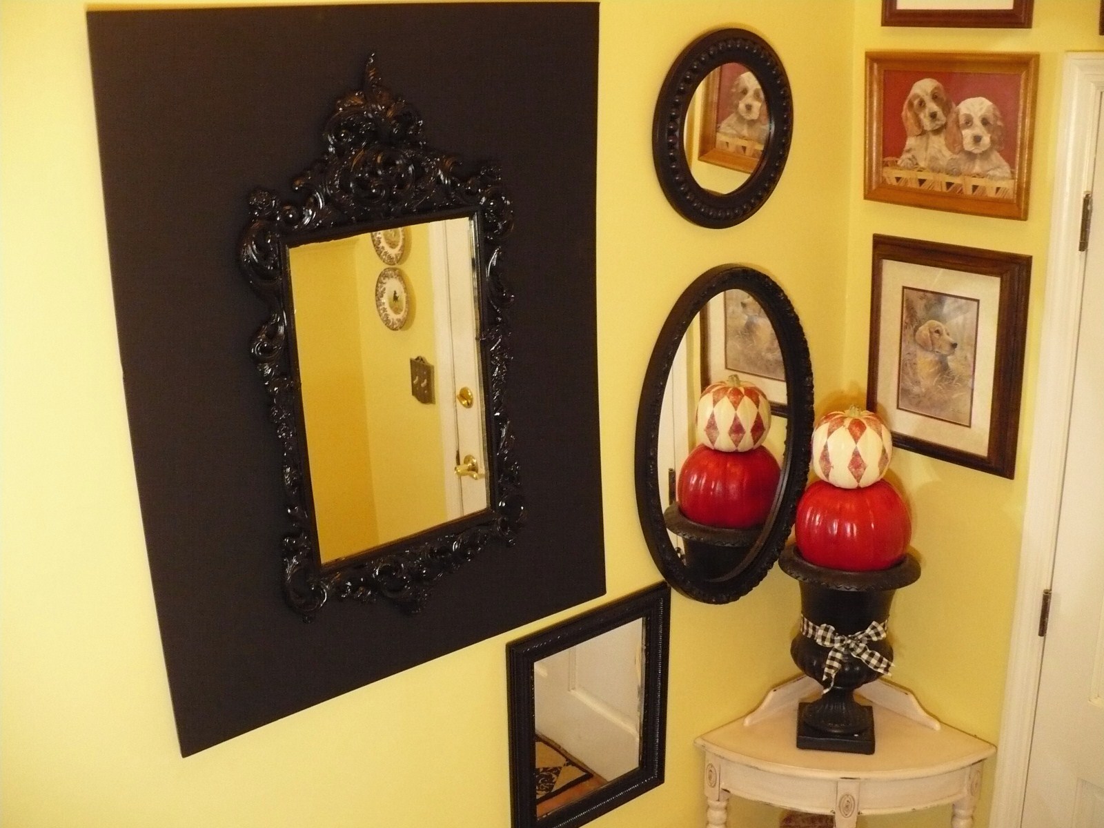 [foyermirrors.JPG]