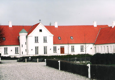 Church and Manor in Denmark: Sødring church / Sødring kirke and ...
