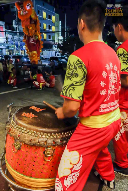 chinese lion dance