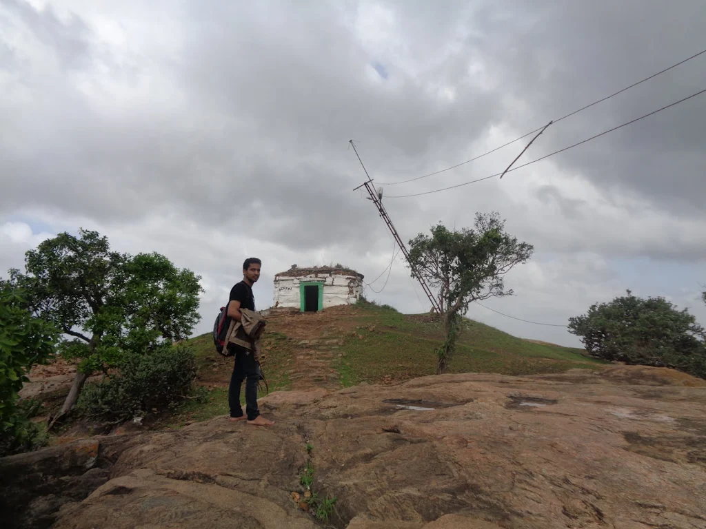 132) Kabbaldurga Trek Breaking (2/7/2016)