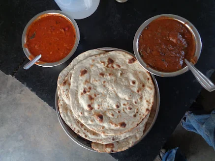 Lunch at the highway dhaba