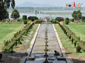 Dal Lake as seen from Nishat Bagh Dal Lake as seen from Nishat Bagh